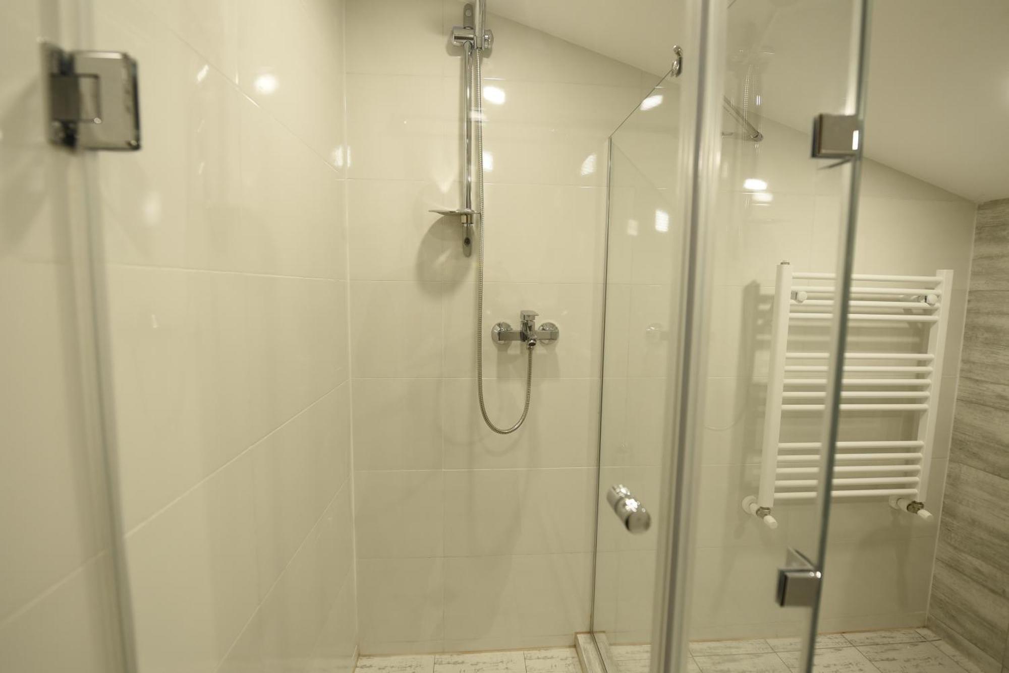 Family Hotel Avlabar تبليسي المظهر الخارجي الصورة